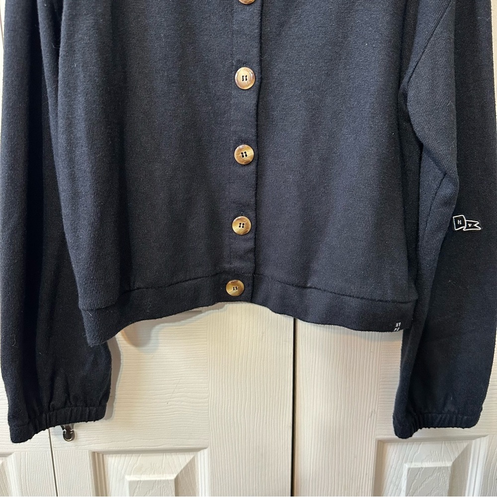Hype and Vice Soft Iowa Ace Long Sleeve Button Down Cardigan Women’s Size Large - Picture 4 of 11